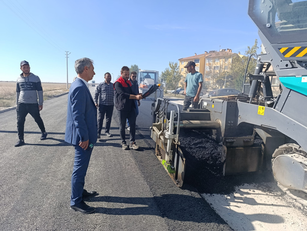 Başkan Zavlak'tan Ebru Gündeş göndermesi