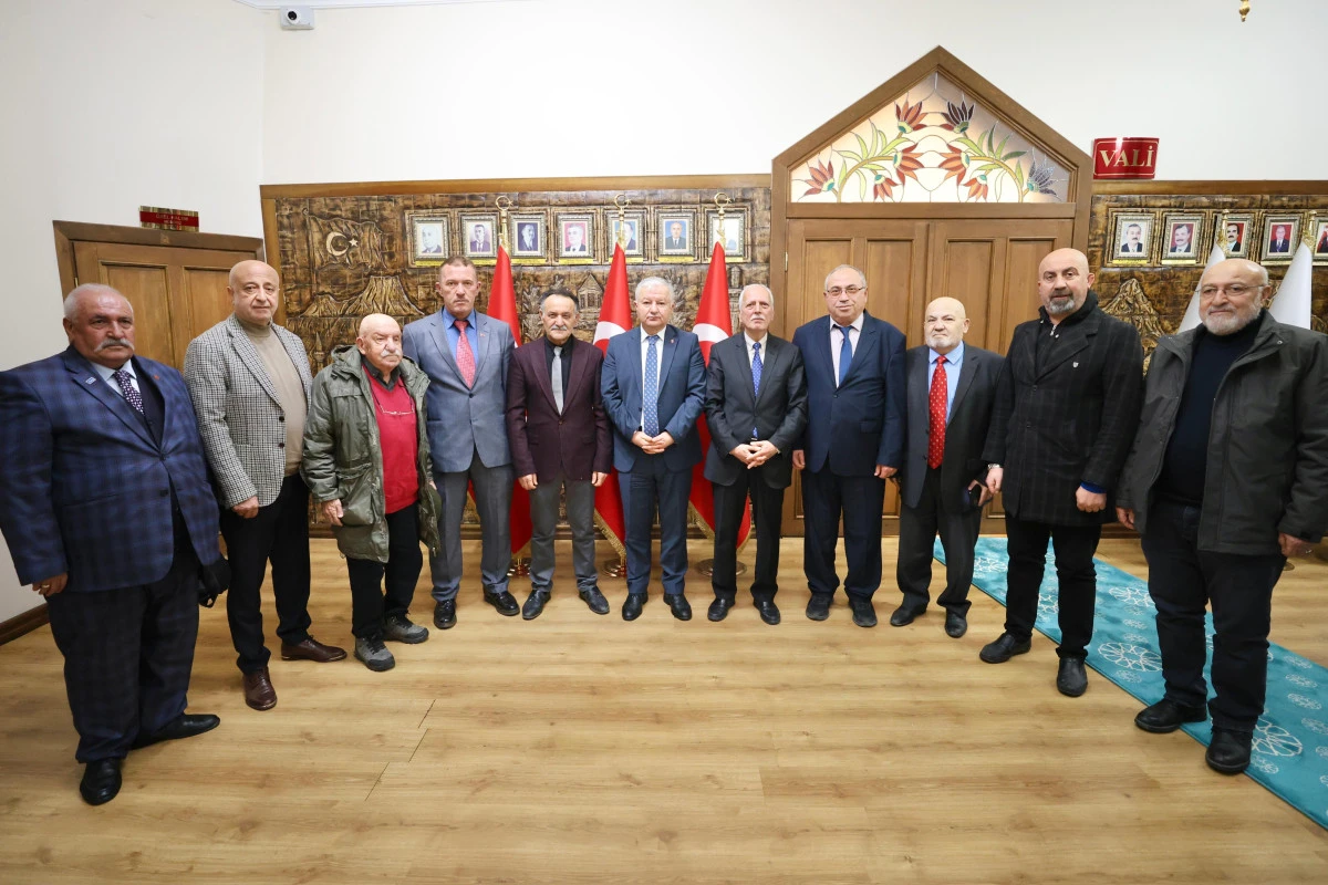YENİ VALİ DURU, &Ouml;NEMLİ MESAJLAR VERDİ